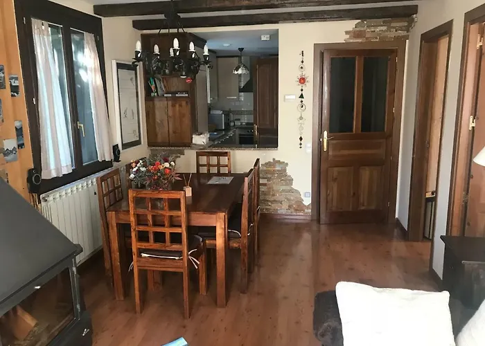 Lucia 特拉马卡斯蒂拉·德·滕